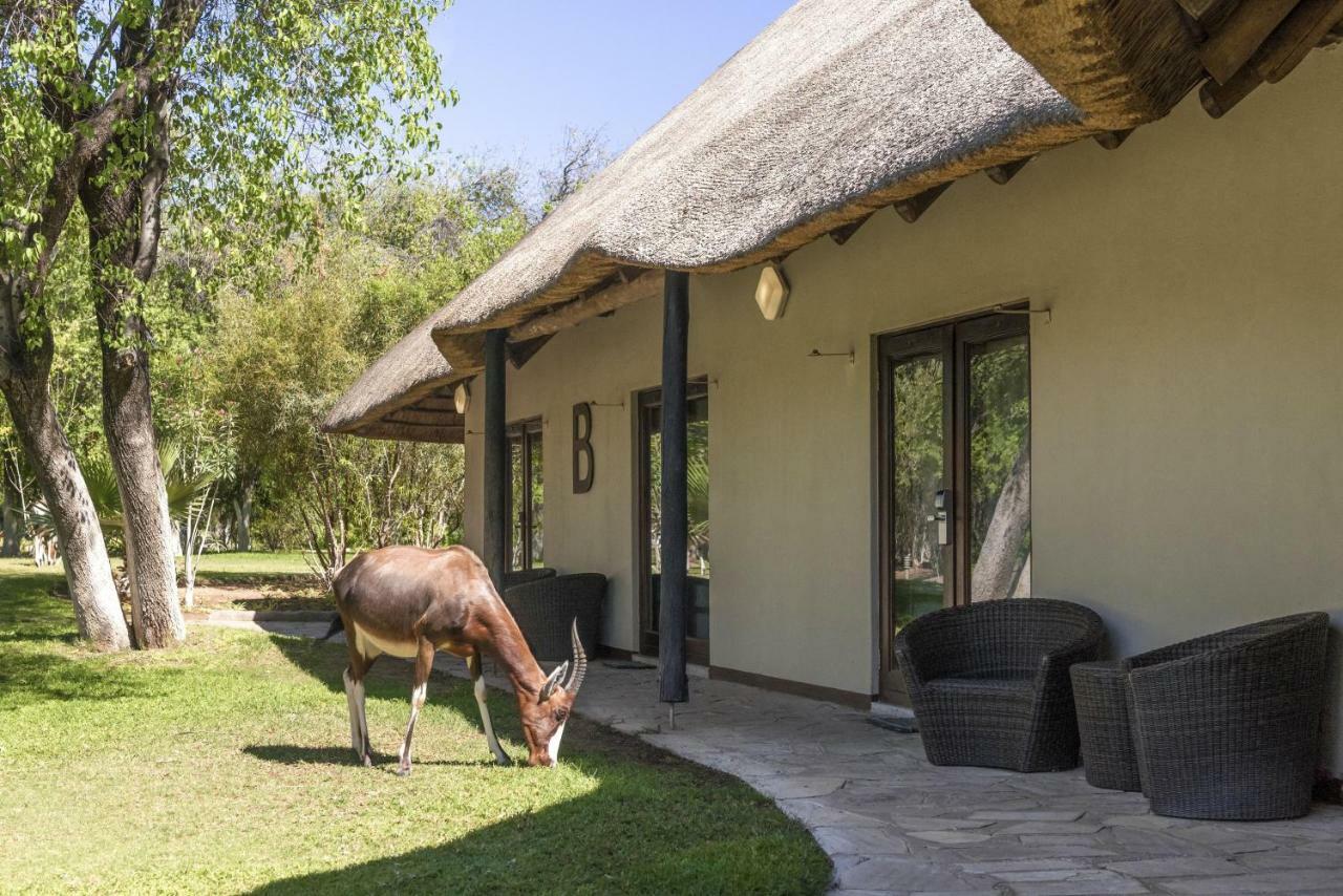 Mokuti Etosha Vila Namutoni Exterior foto